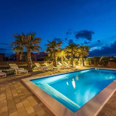 Iva Villa