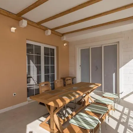 Villa Iva *